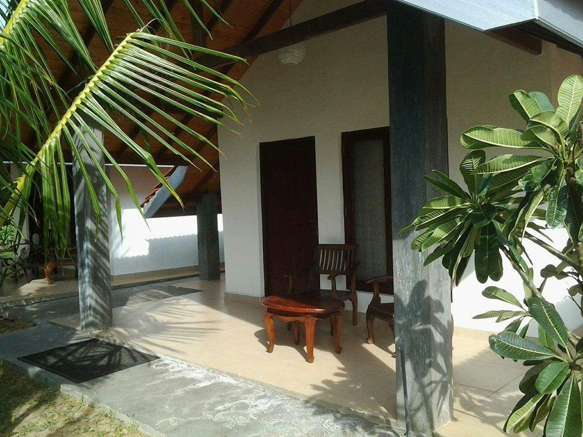 Villa Nilaveli Cabana Exterior photo