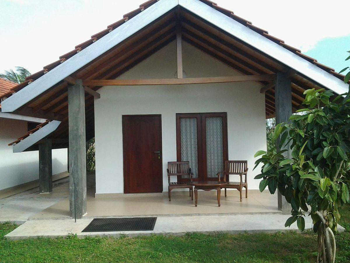 Villa Nilaveli Cabana Exterior photo